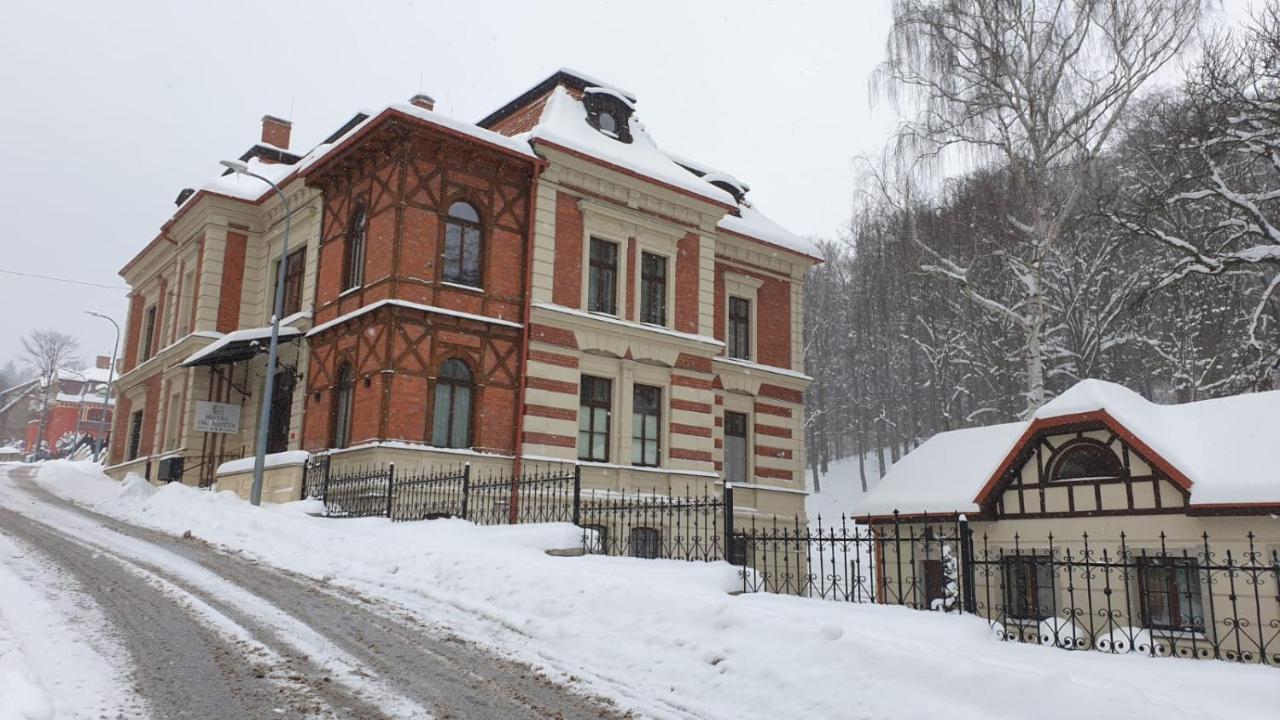 Hotel Charlotta Jedlina-Zdroj Bagian luar foto