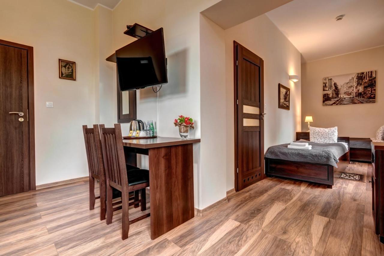 Hotel Charlotta Jedlina-Zdroj Bagian luar foto