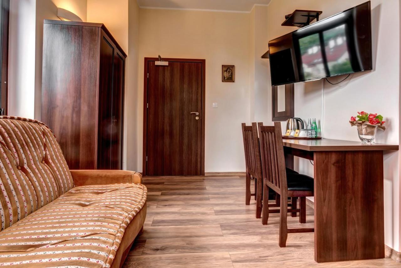 Hotel Charlotta Jedlina-Zdroj Bagian luar foto