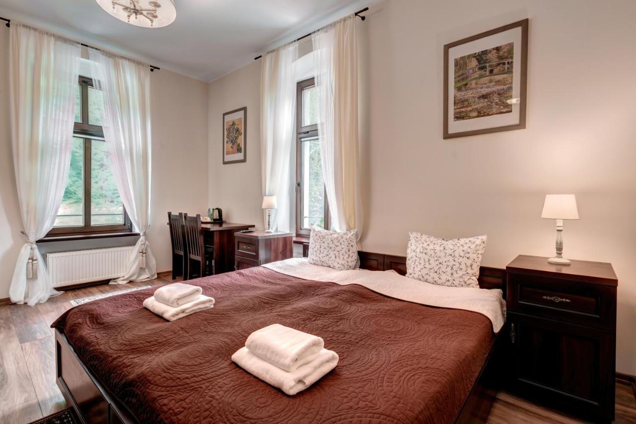 Hotel Charlotta Jedlina-Zdroj Bagian luar foto