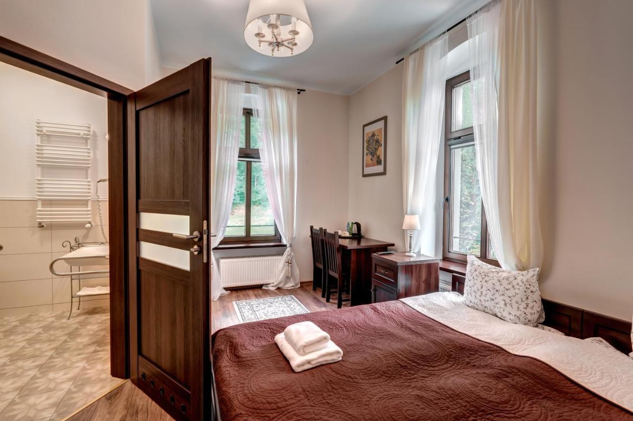 Hotel Charlotta Jedlina-Zdroj Bagian luar foto