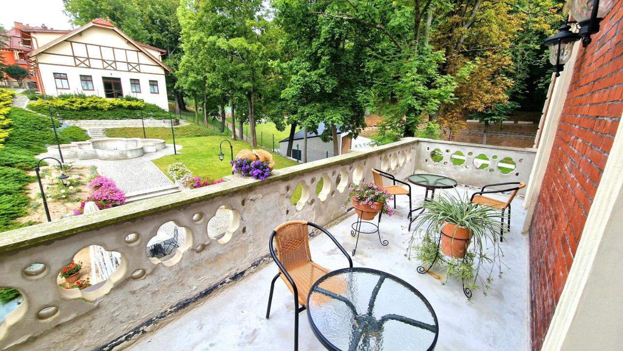 Hotel Charlotta Jedlina-Zdroj Bagian luar foto