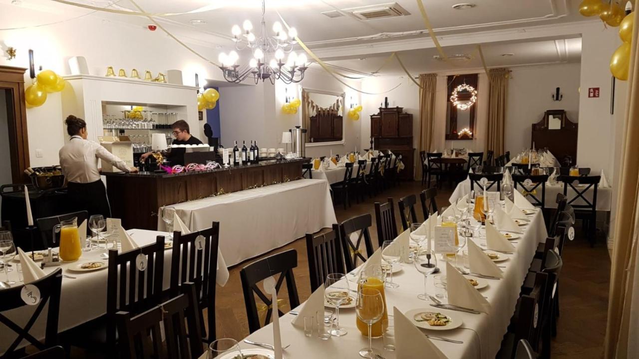 Hotel Charlotta Jedlina-Zdroj Bagian luar foto