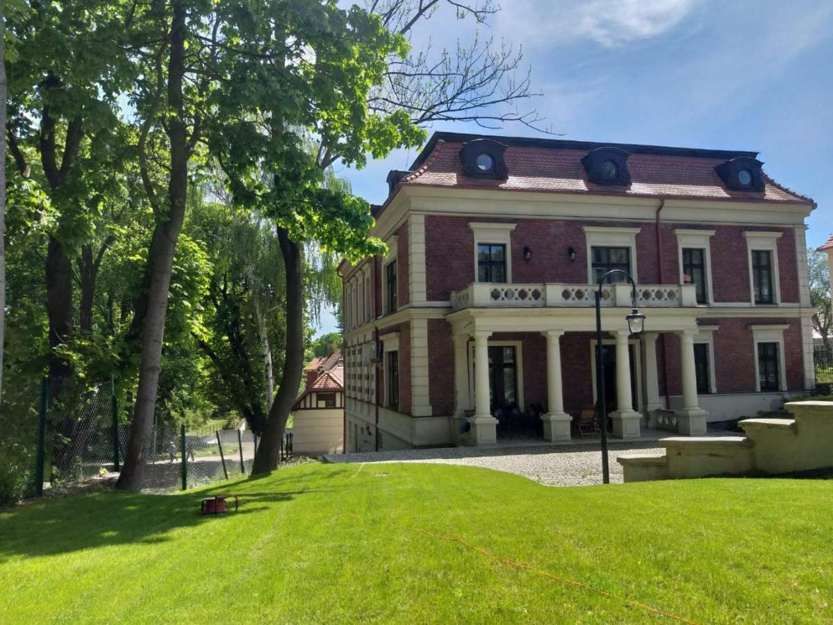 Hotel Charlotta Jedlina-Zdroj Bagian luar foto